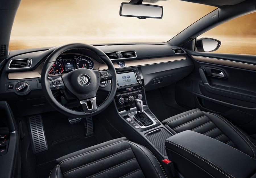  Volkswagen Passat CC Edition 25 2016 года  (фото 3 из 4)